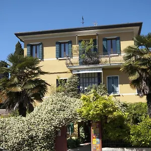 https://antica-villa-graziella.hotelslidodijesolo.com